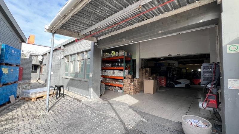 To Let commercial Property for Rent in Paarden Eiland Western Cape